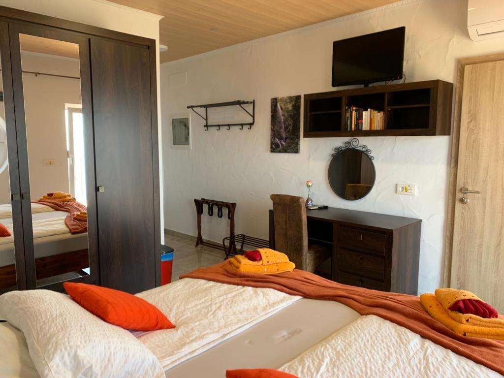 Hrlos Piratas - Ferien Haus La Palma - Good Wlan !! Tijarafe Εξωτερικό φωτογραφία